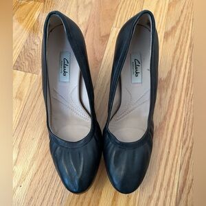 Clarks Narrative Black Leather Pumps Size 8